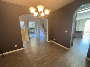 4429 W Pinsapo Dr in Fresno, CA - Building Photo - Building Photo