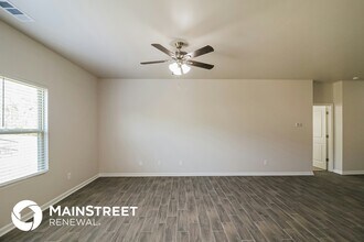 6037 Heisler St in Rex, GA - Foto de edificio - Building Photo