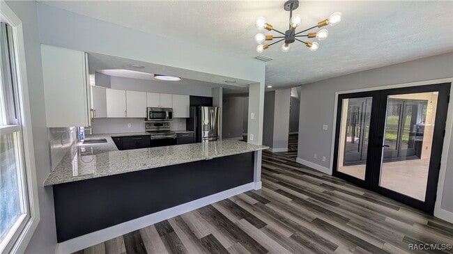 property at 768 E Jenkins Ct