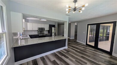 768 E Jenkins Ct in Hernando, FL - Foto de edificio - Building Photo