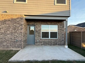 499 Avre Lp in Kyle, TX - Building Photo - Building Photo