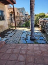 1344 Bronson Ave in Los Angeles, CA - Building Photo - Building Photo