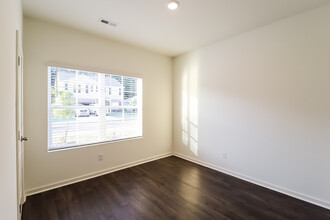 5599 Timber Leaf Lp in Mc Calla, AL - Building Photo - Building Photo