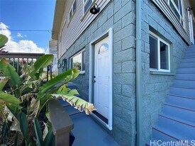 1905 Naio St in Honolulu, HI - Building Photo