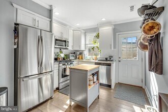 2531 Collins St in Philadelphia, PA - Building Photo - Building Photo