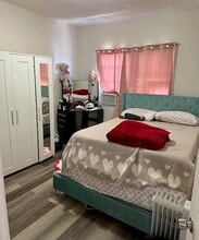 44 W 54th St in Bayonne, NJ - Building Photo - Building Photo