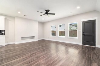 8119 Venus St in Houston, TX - Building Photo - Building Photo