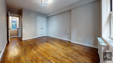 EAST 58th STREET in New York, NY - Building Photo - Building Photo