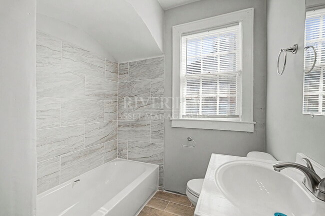 1052 National St in Memphis, TN - Building Photo - Building Photo