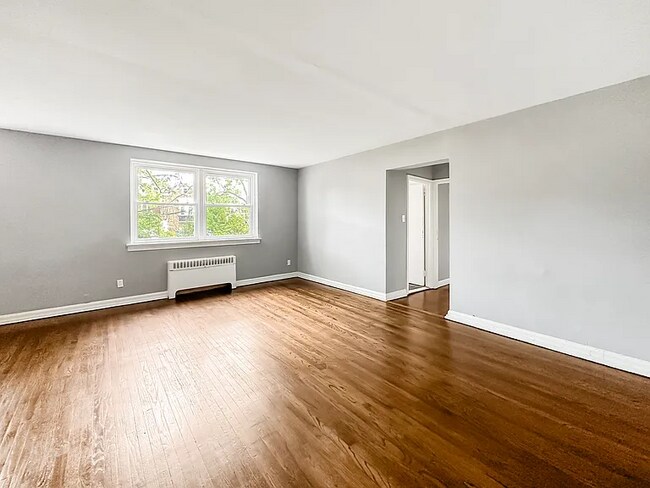 1545 Medary Ave in Philadelphia, PA - Foto de edificio - Building Photo