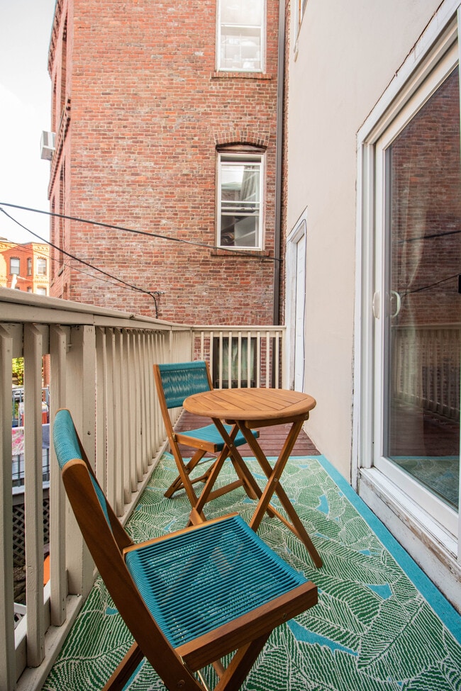 282 Washington St, Unit 2