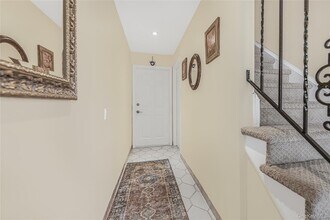 2 Bryn Mawr Pl, Unit 1st floor in Yonkers, NY - Building Photo - Building Photo
