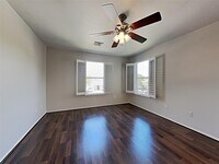 410 Remington Creek Dr photo'