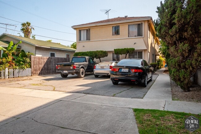 property at 3757 Glendon Ave