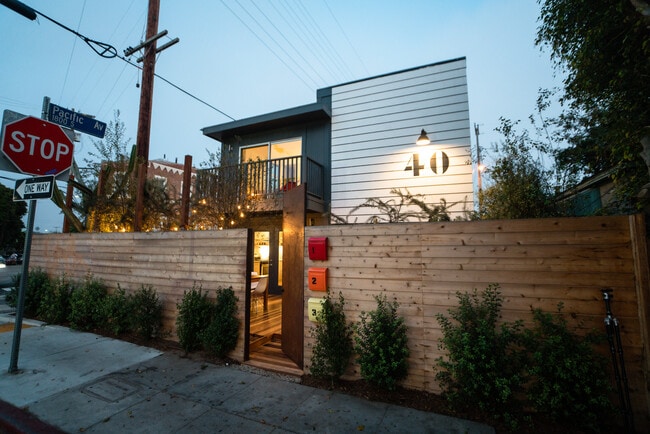 40 18th Ave, Unit 3