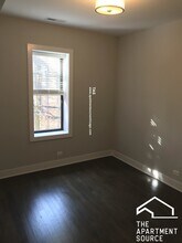 2620 N Rockwell St, Unit 3 in Chicago, IL - Foto de edificio - Building Photo