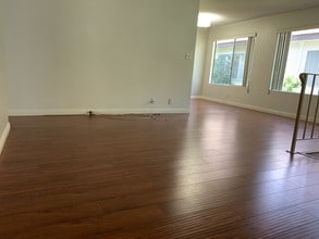 56 N Michigan Ave, Unit 2 in Pasadena, CA - Foto de edificio - Building Photo