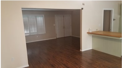 4531 McCray St in Bakersfield, CA - Building Photo - Building Photo
