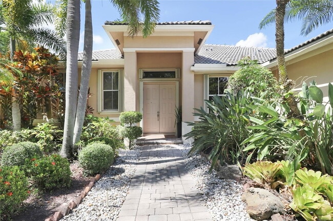 1600 Blue Jay Cir in Weston, FL - Building Photo - Building Photo