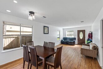 12620 Dringenberg Dr in Austin, TX - Building Photo - Building Photo