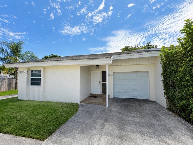 property at 10559 La Placida Dr