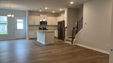 258 Broomside Ave in Garner, NC - Building Photo - Building Photo