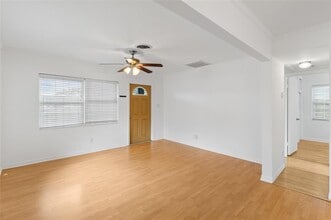 452 45th Ave N in St. Petersburg, FL - Building Photo - Building Photo