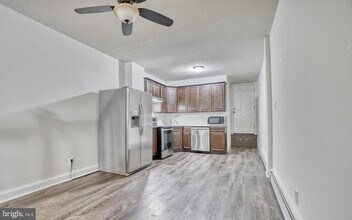 204 N Port St in Baltimore, MD - Building Photo - Building Photo