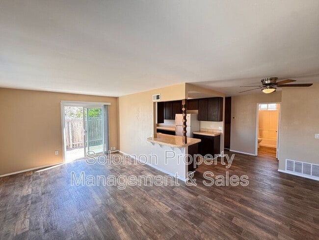 1006 Santa Fe Dr in Encinitas, CA - Building Photo - Building Photo