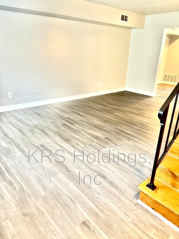 property at 5228 Goolsby Ct