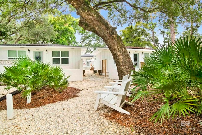 208 E 22nd Ave in Gulf Shores, AL - Building Photo - Building Photo
