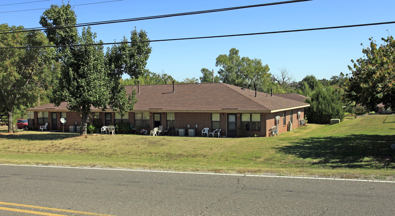 Bent Oak Village in Choctaw, OK - Building Photo