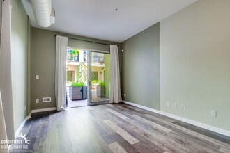 777 Sixth Ave in San Diego, CA - Foto de edificio - Building Photo