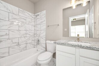 3538 Noah St in Houston, TX - Building Photo - Building Photo