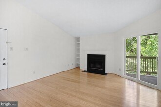 1535 Lincoln Way in McLean, VA - Building Photo - Building Photo