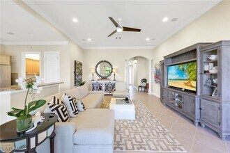 17600 Old Harmony Dr in Ft. Myers, FL - Building Photo - Building Photo