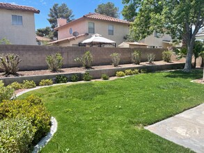 2861 Marathon Dr in Henderson, NV - Building Photo - Building Photo