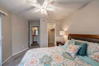 Preakness Apartments in Antioch, TN - Foto de edificio - Interior Photo