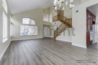 1110 Palomar Ct in Tracy, CA - Foto de edificio - Building Photo