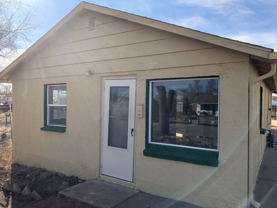 3105 Withers Ave in Pueblo, CO - Building Photo