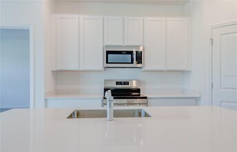 1403 Brentwood Dr in Kissimmee, FL - Building Photo - Building Photo
