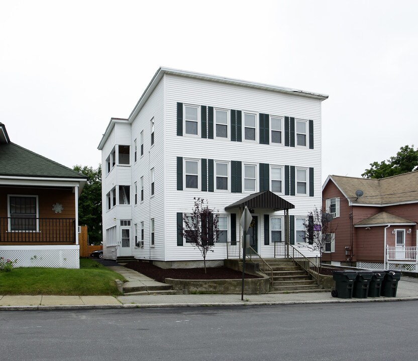 621 Somerville St in Manchester, NH - Foto de edificio