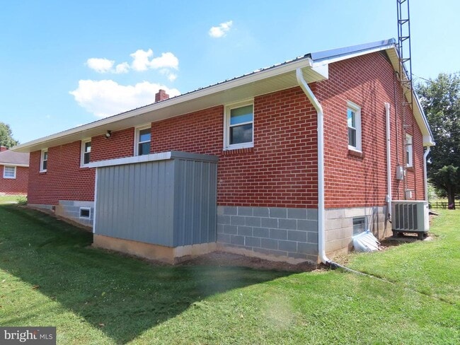 5991 Molly Pitcher Hwy in Chambersburg, PA - Building Photo - Building Photo