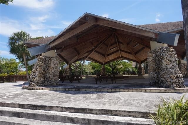 7024 SW 114th Pl-Unit -F52 in Miami, FL - Building Photo - Building Photo