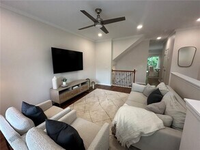 1617 Liberty Pkwy NW in Atlanta, GA - Building Photo - Building Photo