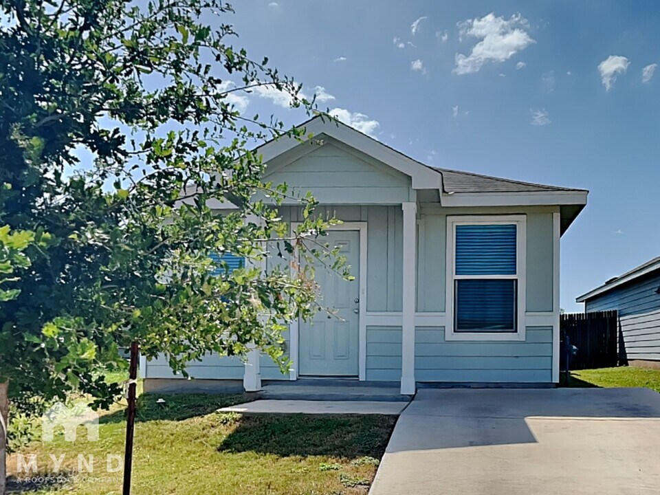 14731 Southton Basin in San Antonio, TX - Building Photo