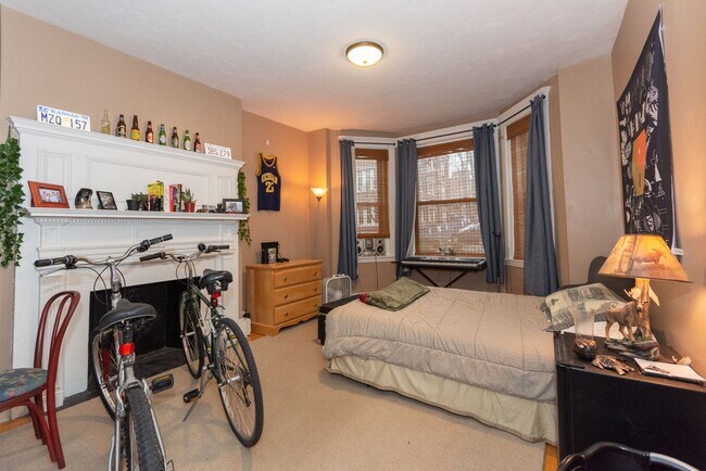 property at 6 Glenville Ave