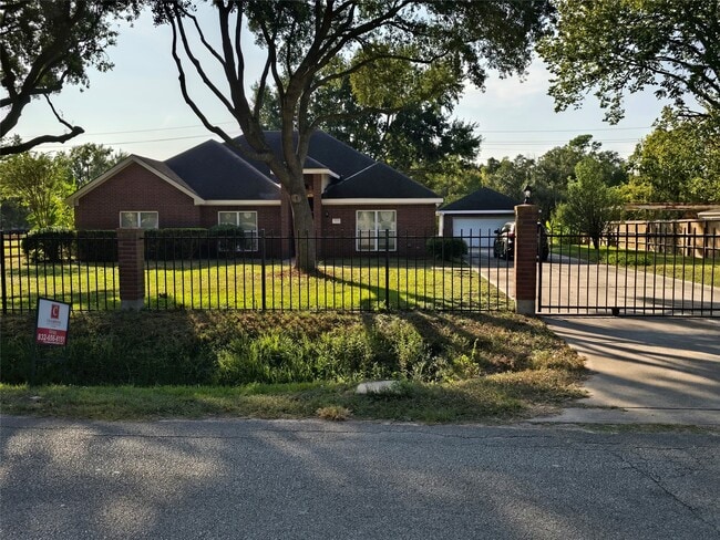 property at 11207 Iberia Dr