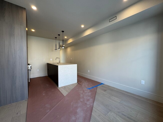 300 Franklin St, Unit 2 in Cambridge, MA - Foto de edificio - Building Photo