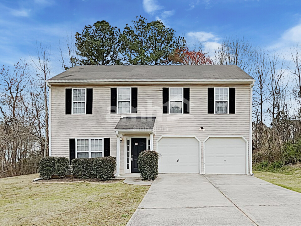 6409 Harvester Cir in Douglasville, GA - Building Photo